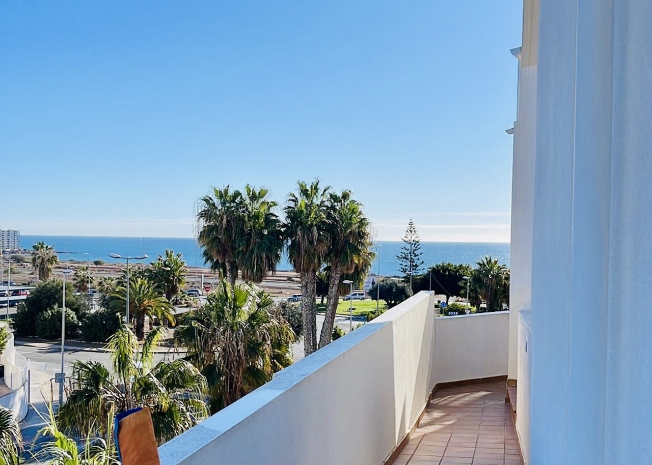 SWDF1904: Penthouse for sale in Playa Flamenca