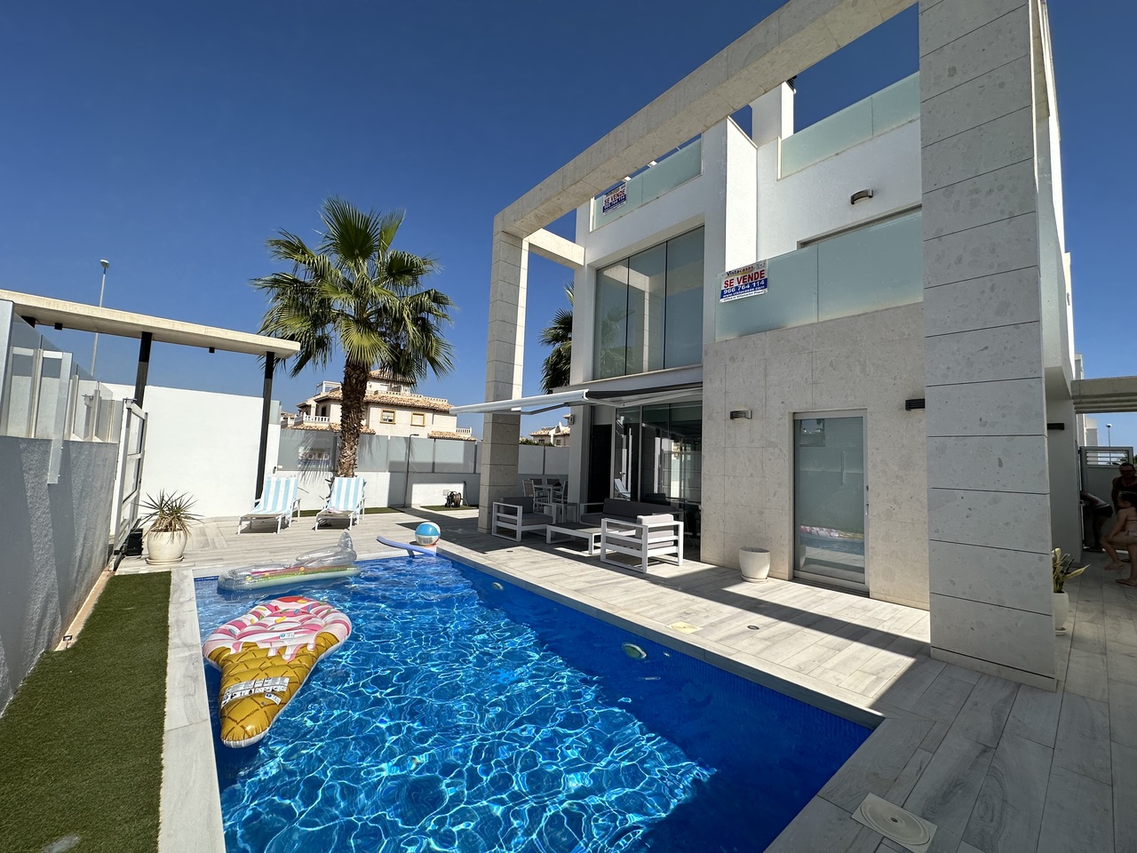 SWDF1800: Villa for sale in Cabo Roig