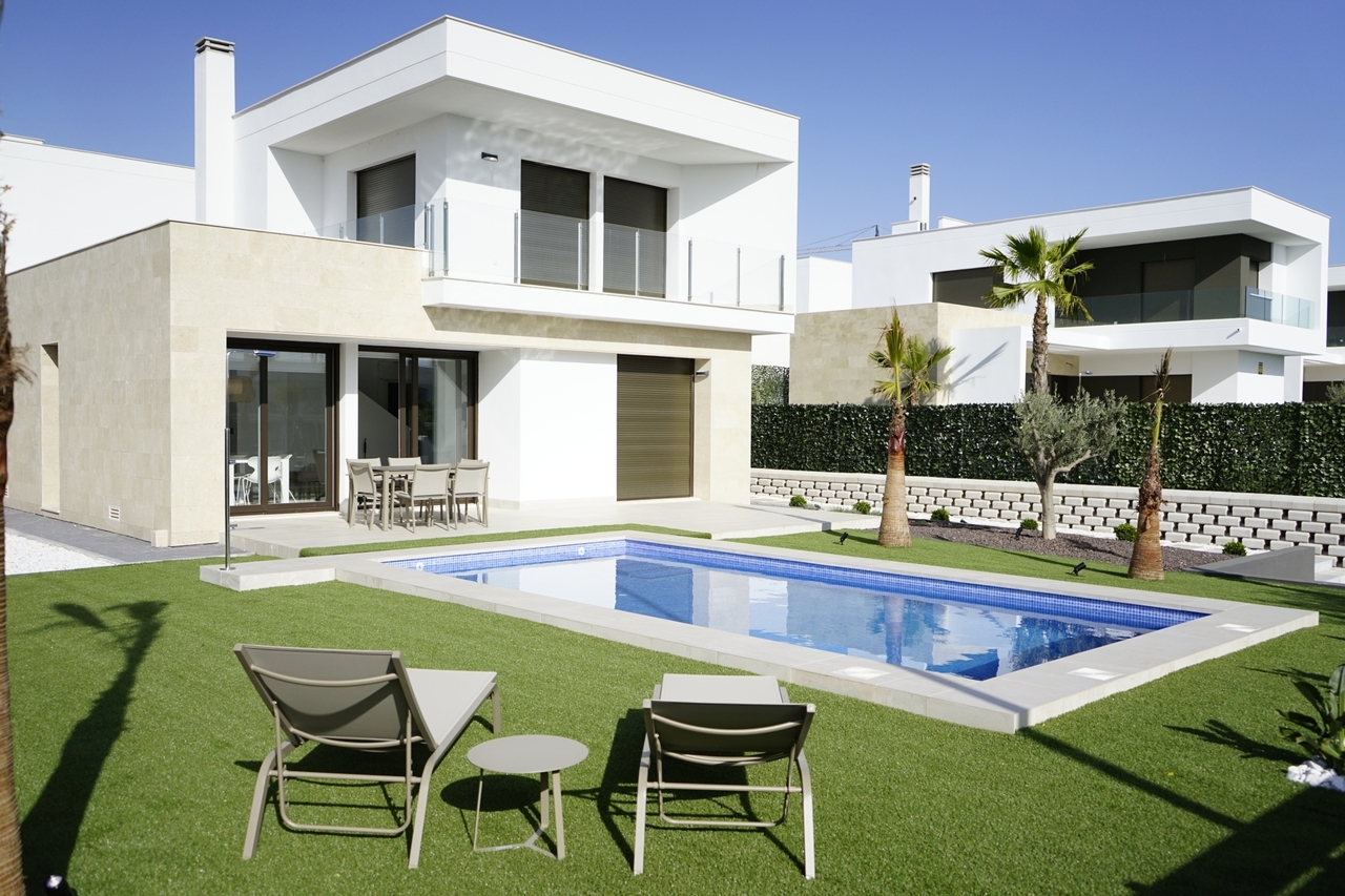 Villa te koop in Spanje - Valencia (Regio) - Alicante (prov.) - Entre Naranjos -Flores -  342.600