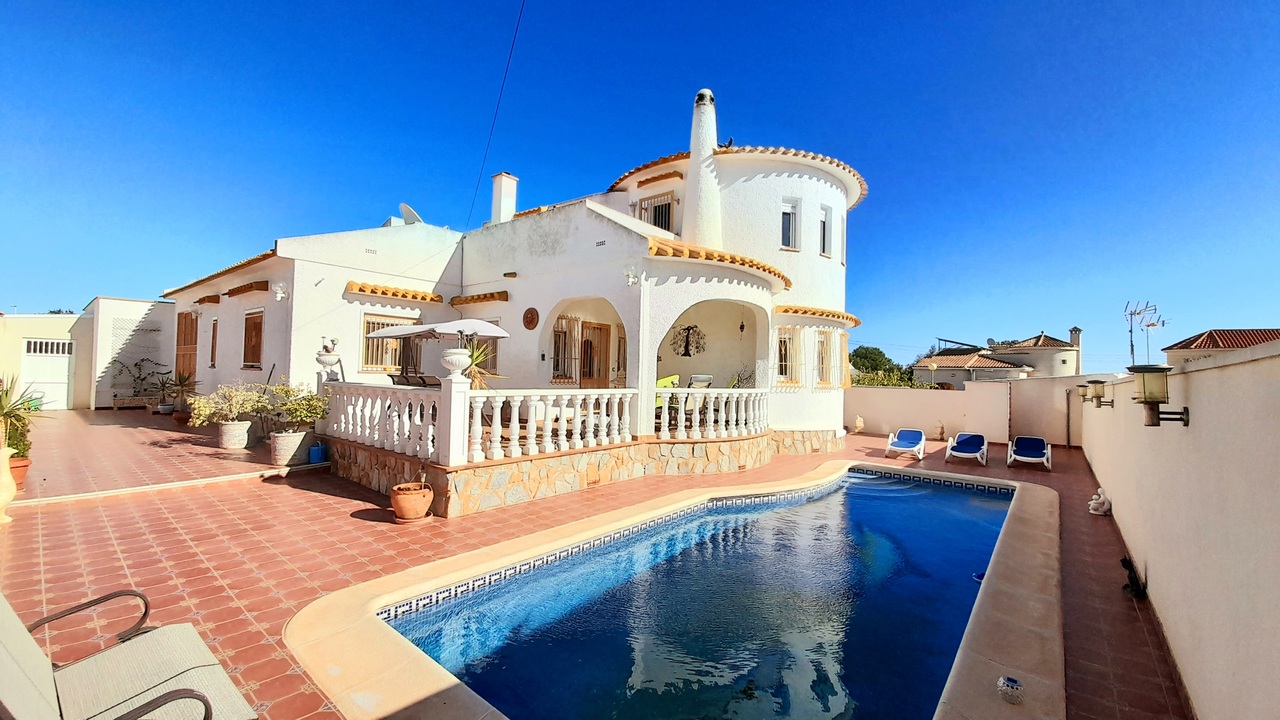 4 bedroom house / villa for sale in Los Dolses, Costa Blanca